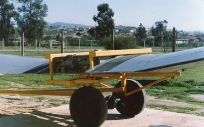 Carro transportando alas